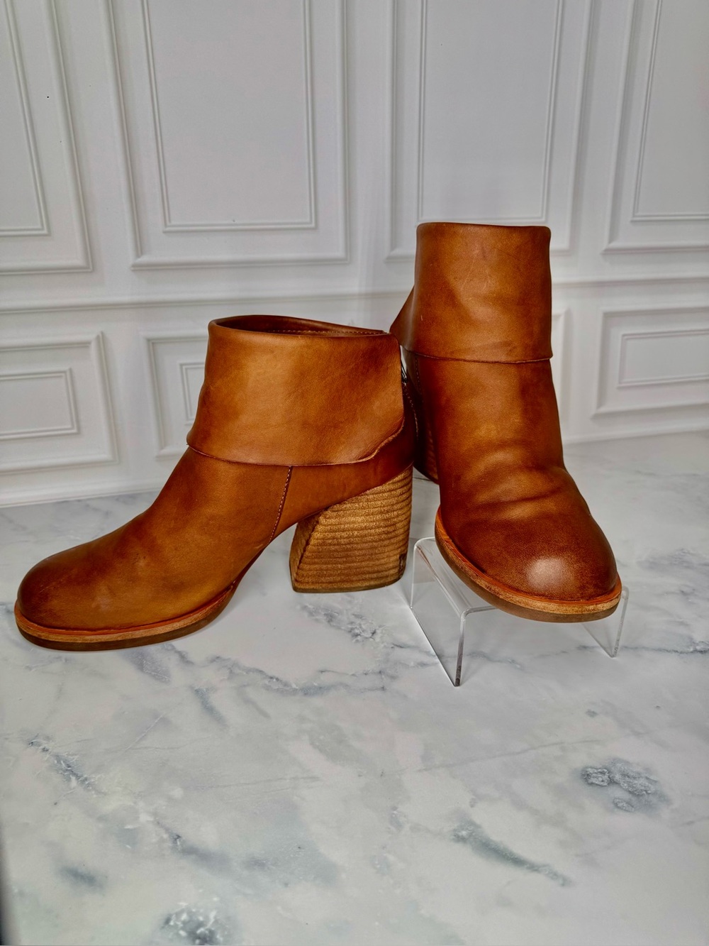 Kork-Ease Seri Leather Booties Brown Cognac Block Heel 9.5 Fall Favorite!